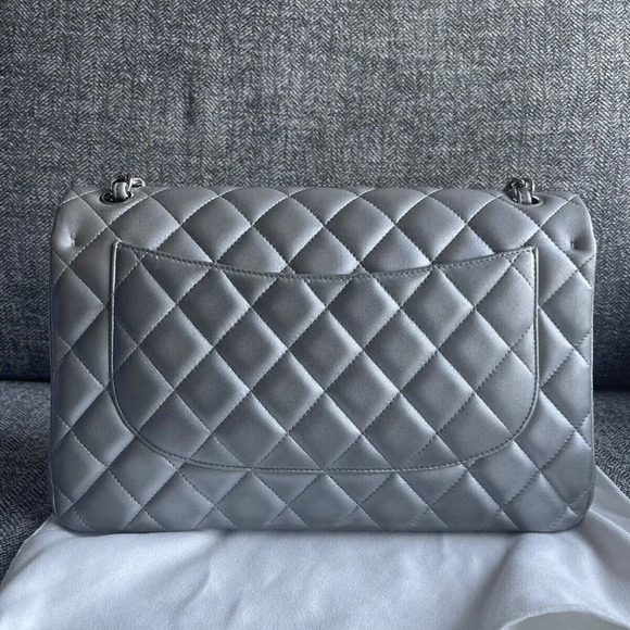 Chanel Silver Large Lambskin Flap Shoulder Bag- 100% Authentic & Rare - Picture 3 of 14